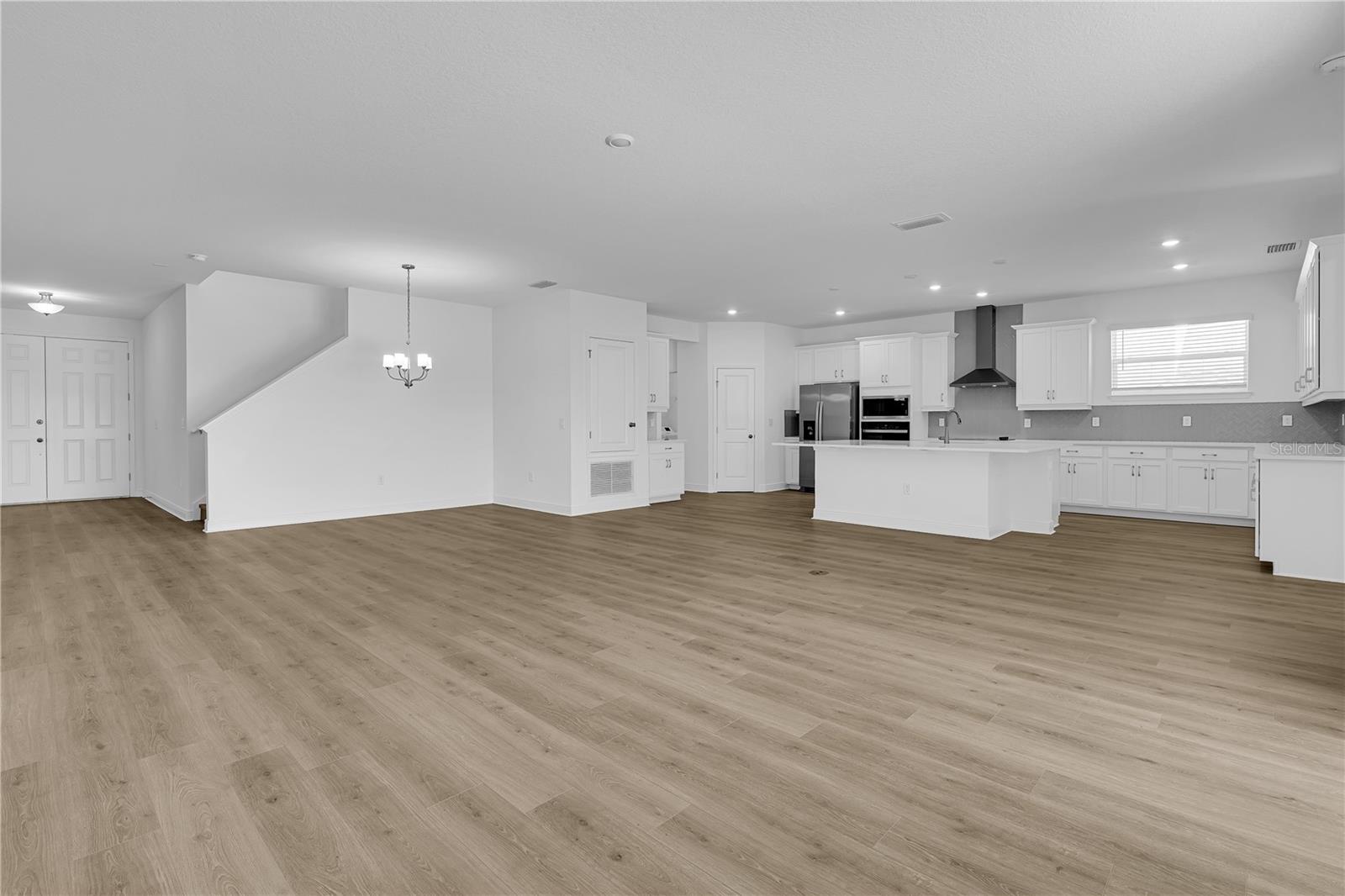 Image 5 of 27 For 2137 Sunshine Peak Dr