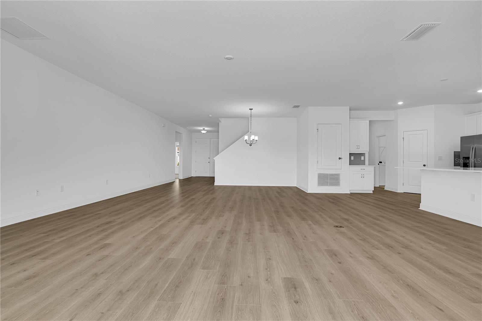 Image 8 of 27 For 2137 Sunshine Peak Dr