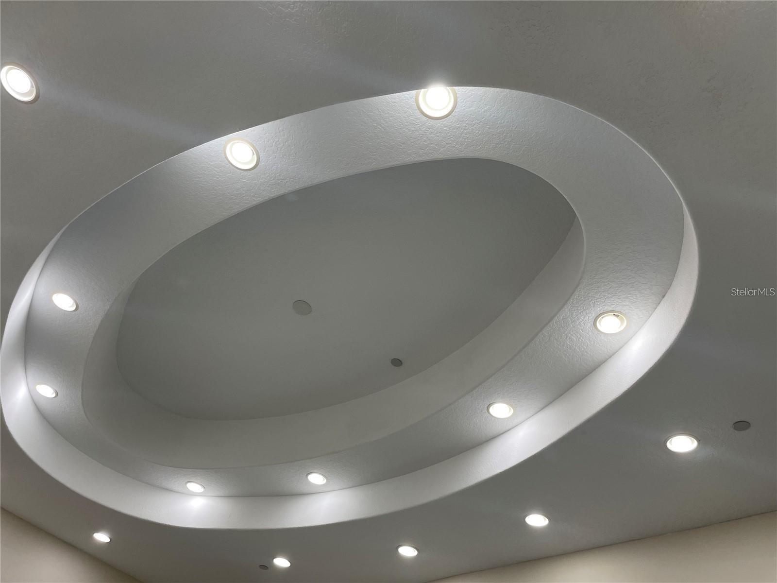 Image 14 of 40 For 8810 Commodity Circle 27