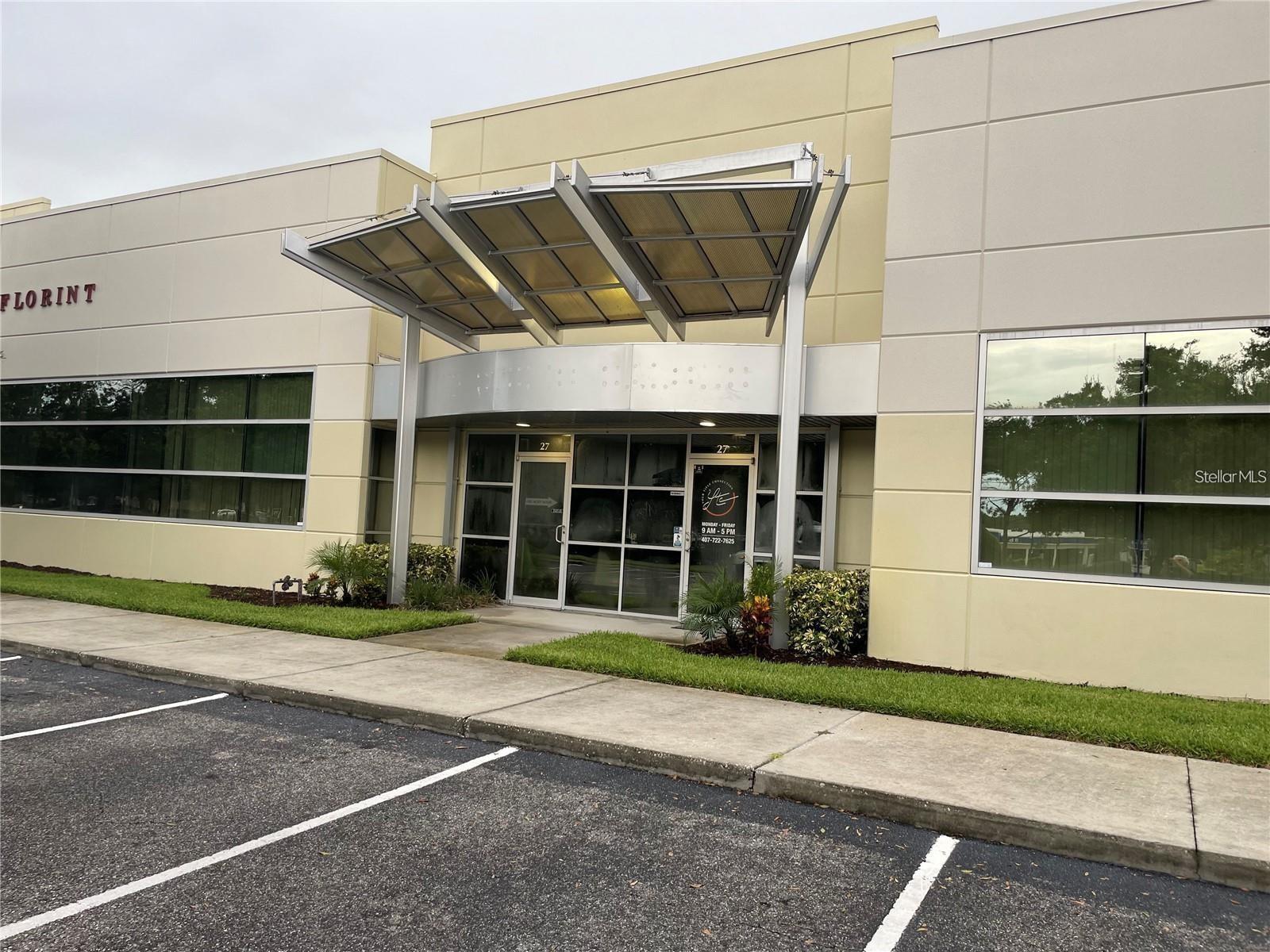 Image 2 of 40 For 8810 Commodity Circle 27