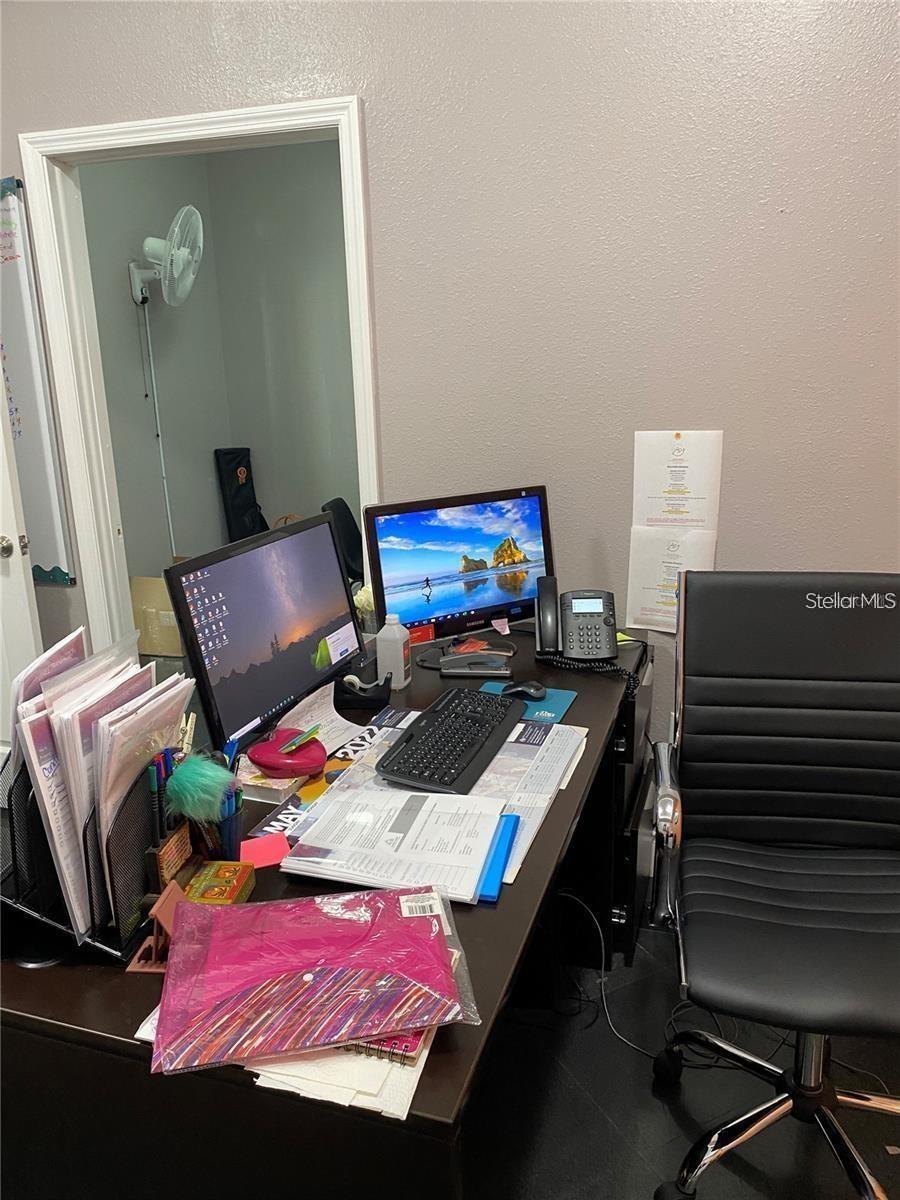 Image 23 of 40 For 8810 Commodity Circle 27