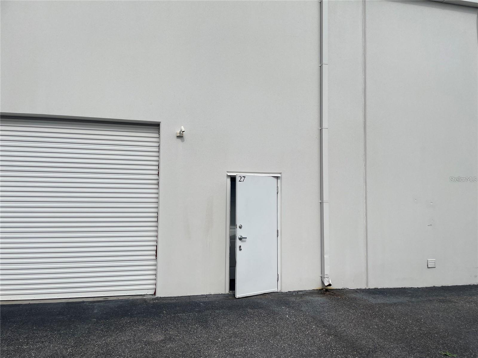 Image 39 of 40 For 8810 Commodity Circle 27