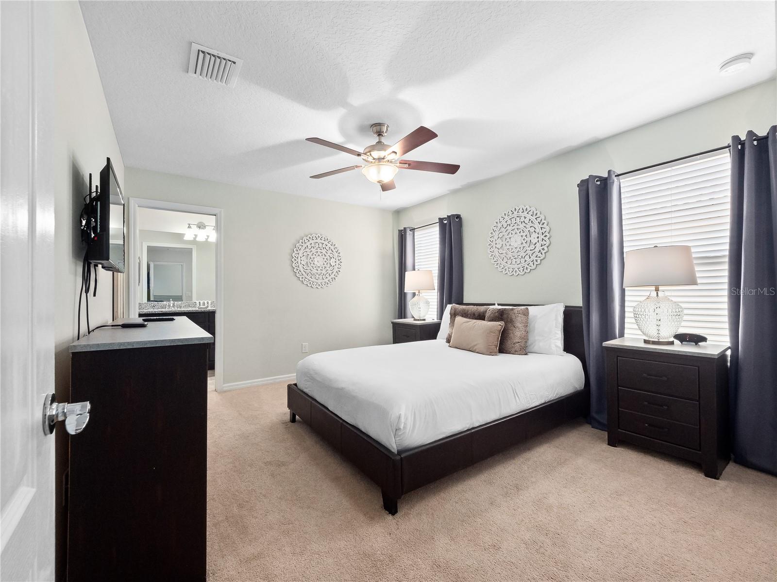 Image 17 of 43 For 8825 Rhodes Street