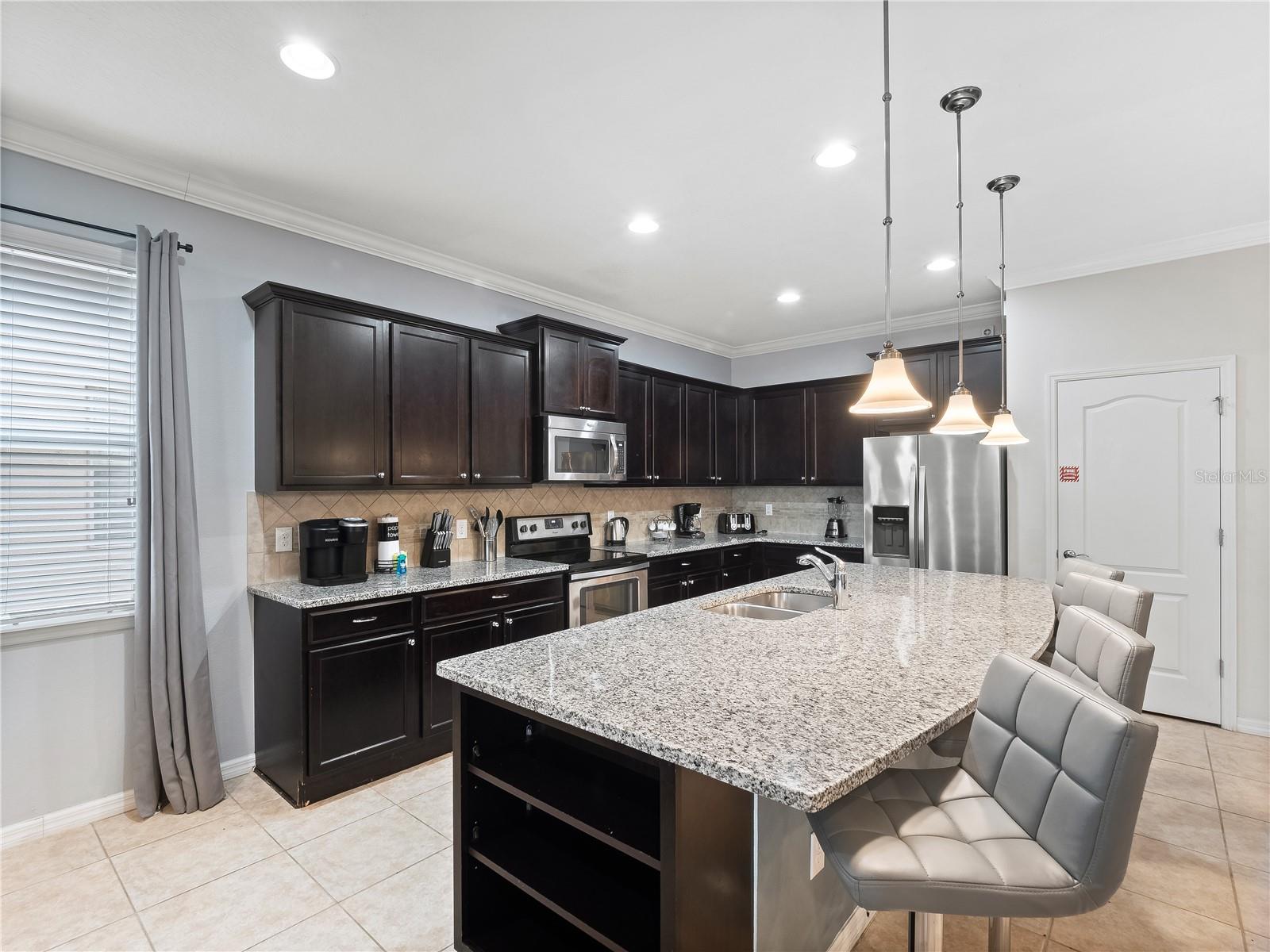 Image 6 of 43 For 8825 Rhodes Street