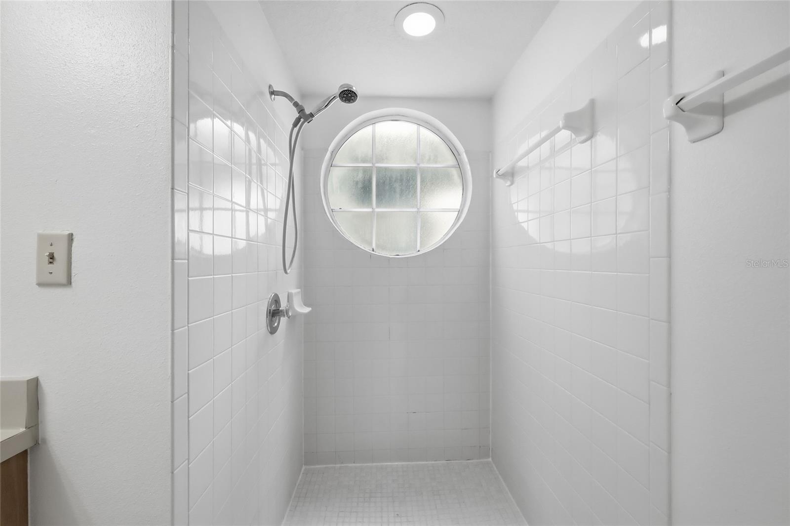 Image 29 of 35 For 2031 Royal Bay Boulevard 71