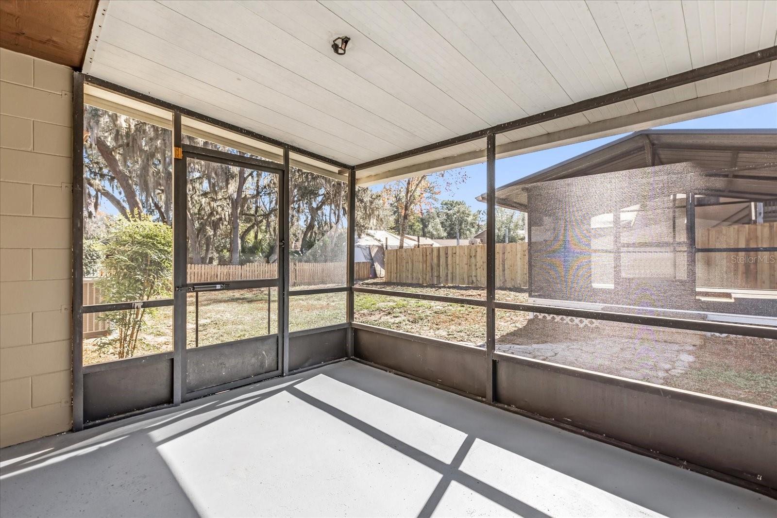 Image 27 of 29 For 498 Timberwolf Trail