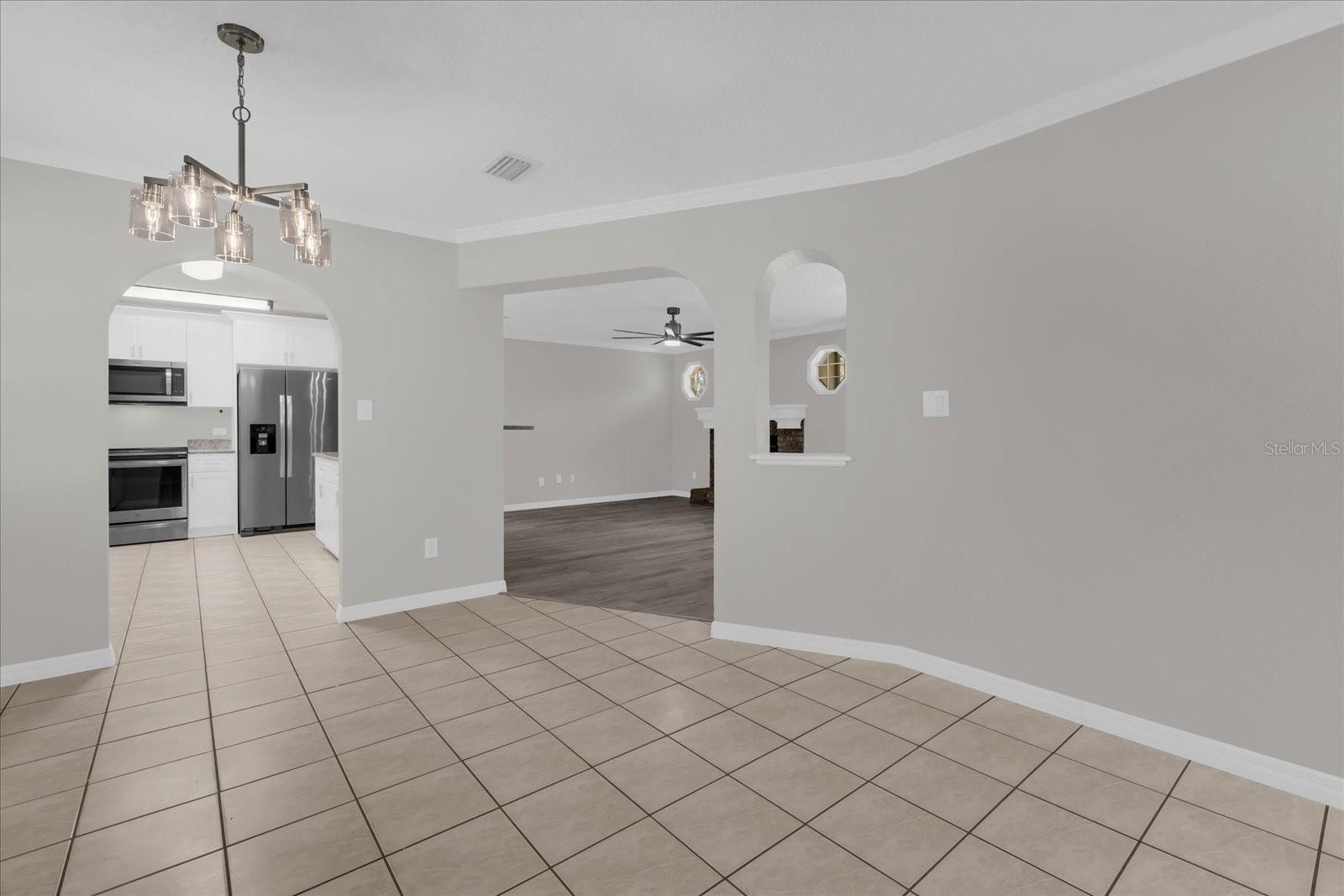 Image 4 of 29 For 498 Timberwolf Trail