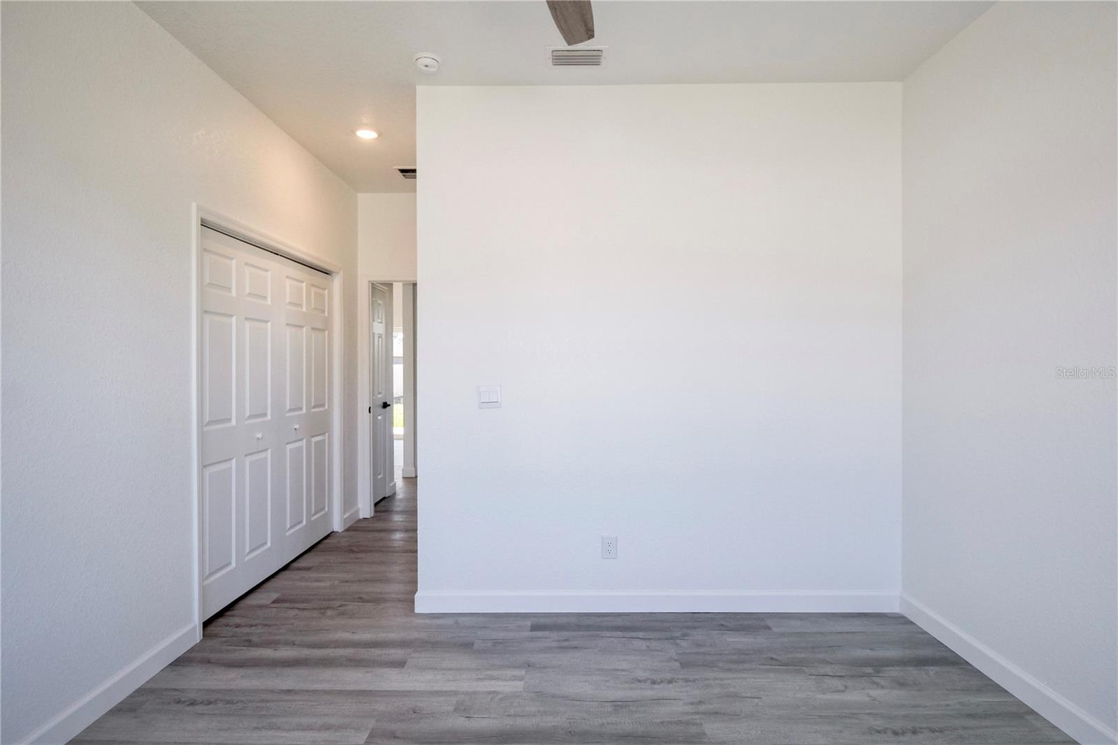 Image 30 of 47 For 3915 El Rado Avenue