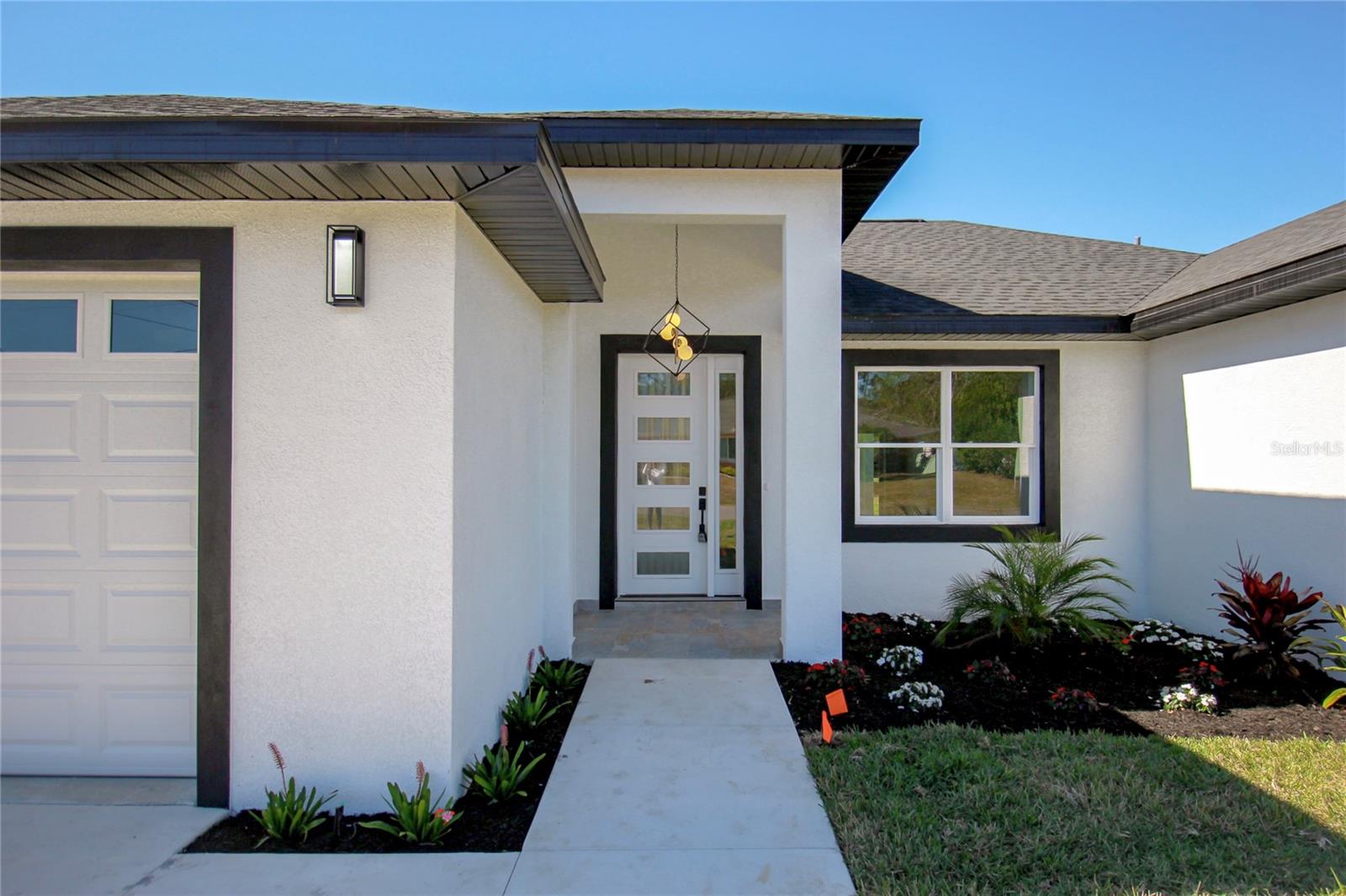 Image 7 of 47 For 3915 El Rado Avenue