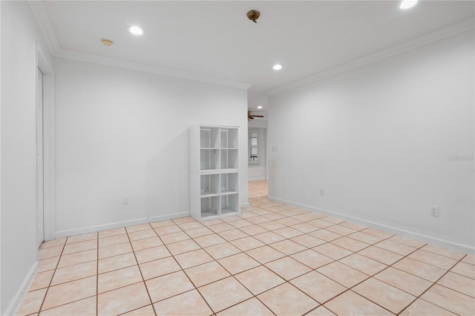 Image 17 of 64 For 619 29th Street E