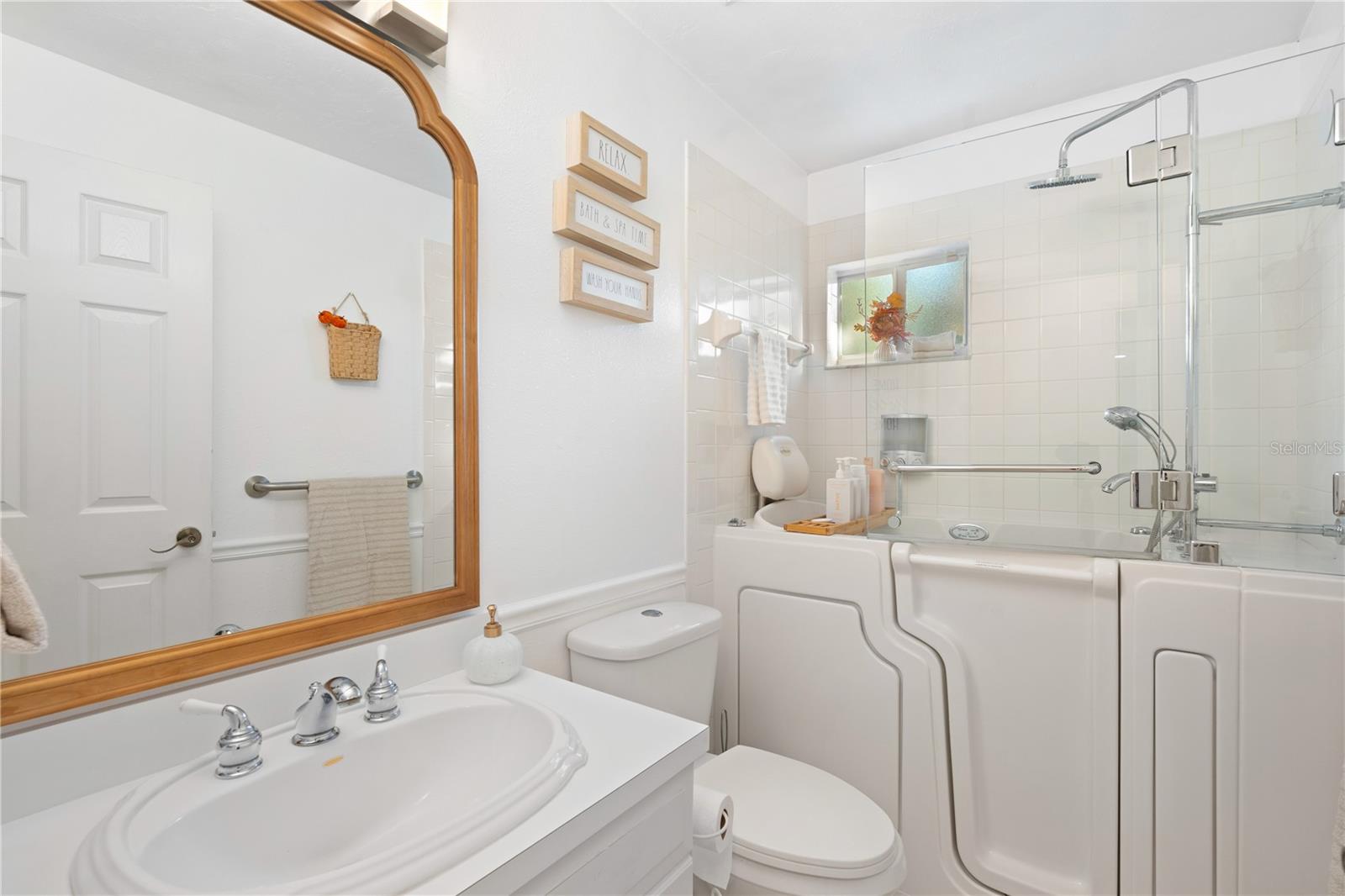 Image 27 of 64 For 619 29th Street E