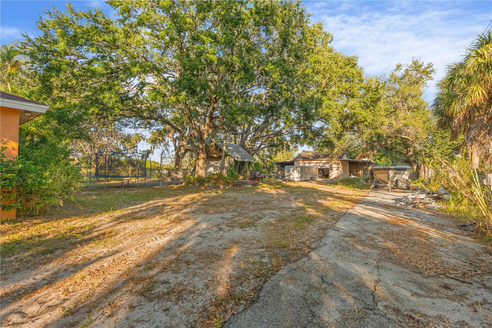 Image 37 of 64 For 619 29th Street E