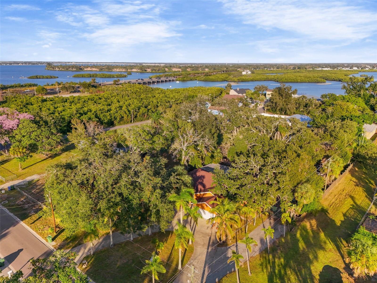 Image 49 of 64 For 619 29th Street E