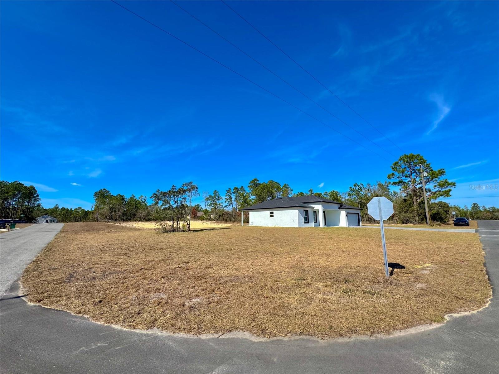 Image 4 of 35 For 2854 Arbutus Drive