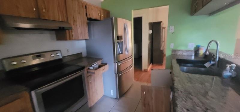 Image 11 of 26 For 20733 Melville Street