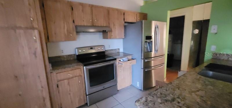 Image 12 of 26 For 20733 Melville Street