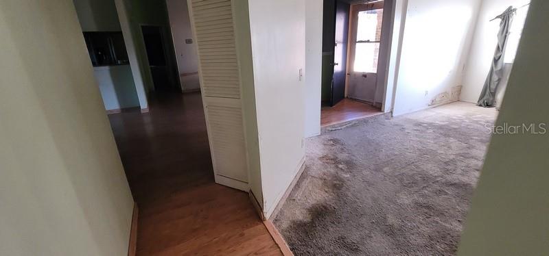 Image 6 of 26 For 20733 Melville Street