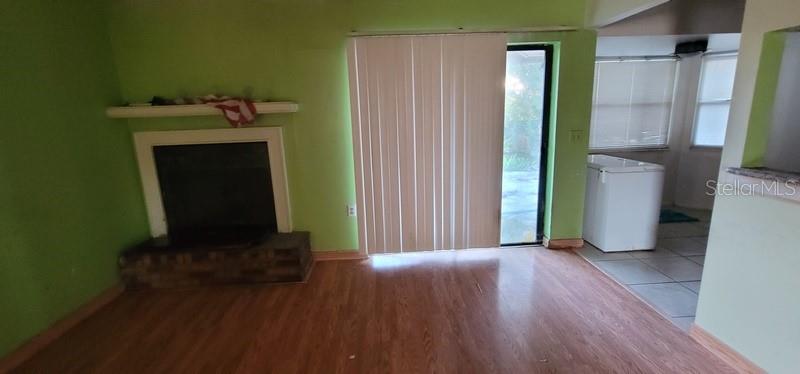 Image 9 of 26 For 20733 Melville Street