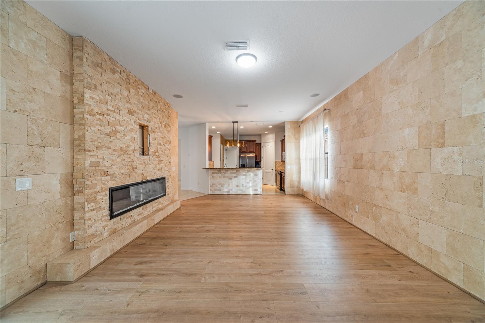 Image 10 of 54 For 10359 Henbury Street