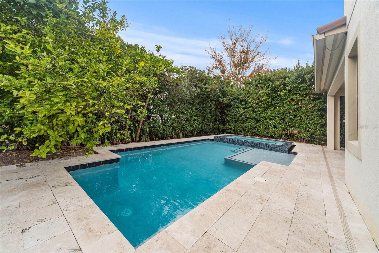 Image 32 of 54 For 10359 Henbury Street