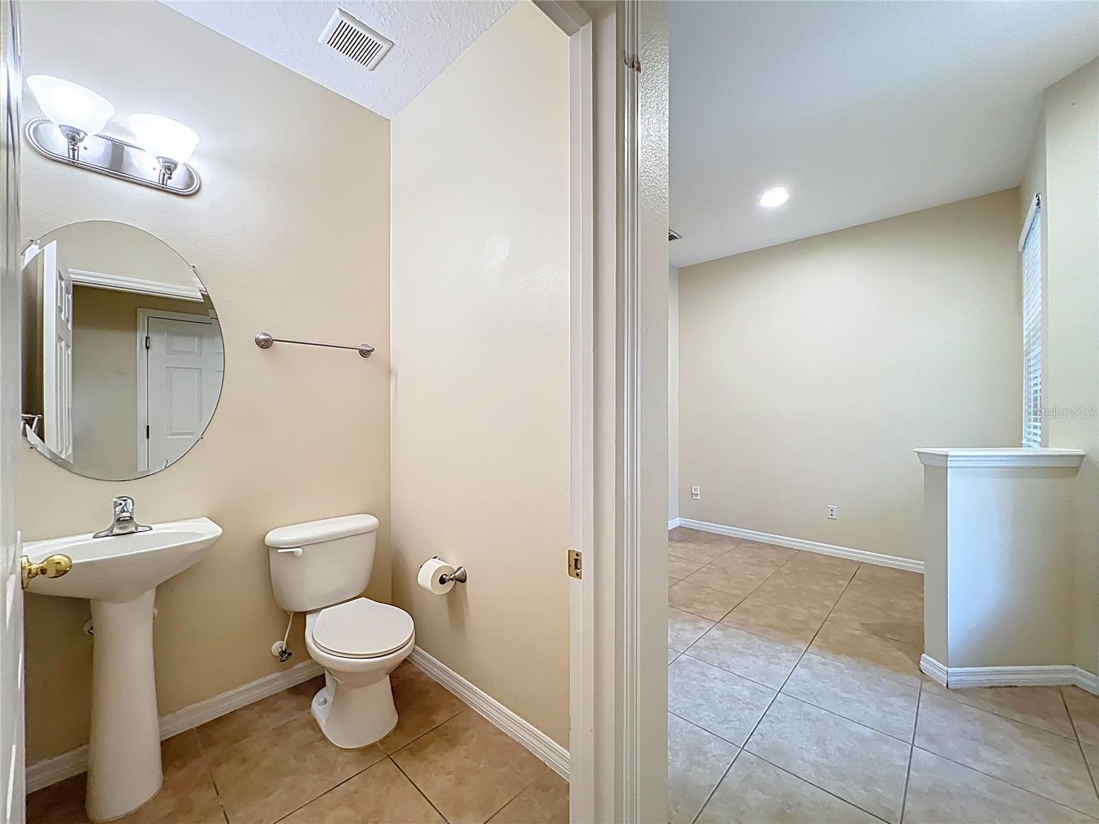 Image 7 of 45 For 2853 Shady Willow Lane