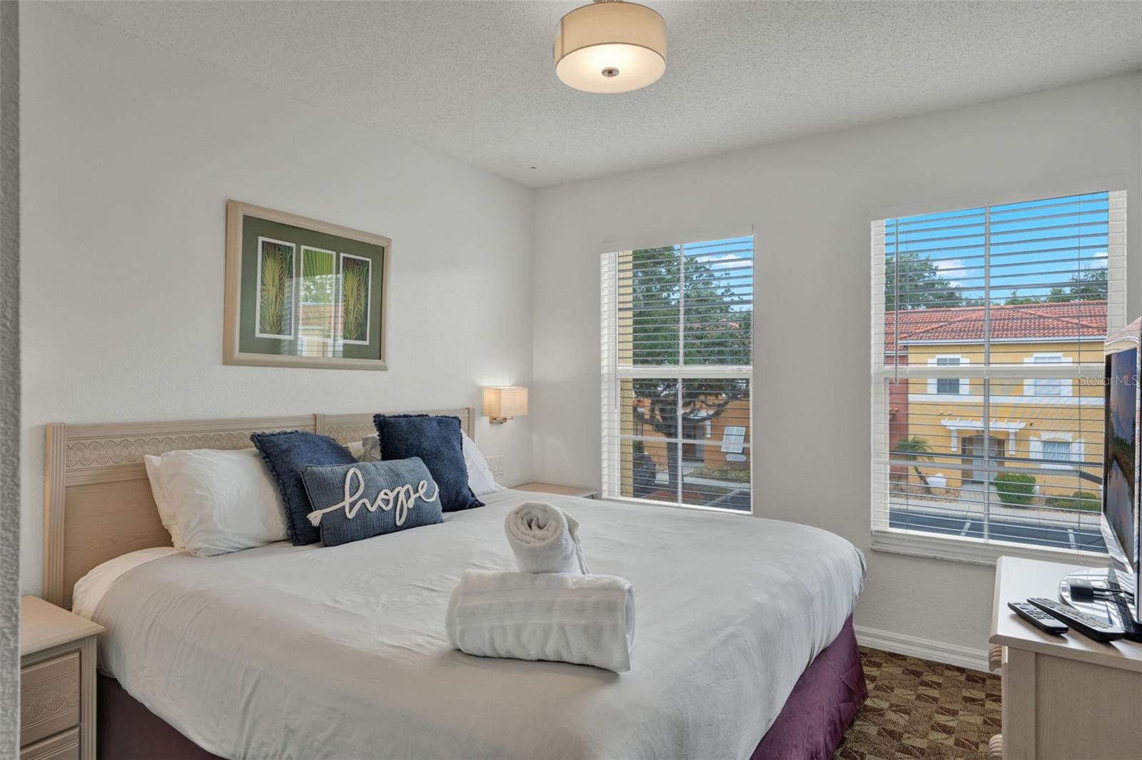 Image 11 of 57 For 1086 Park Ridge Circle