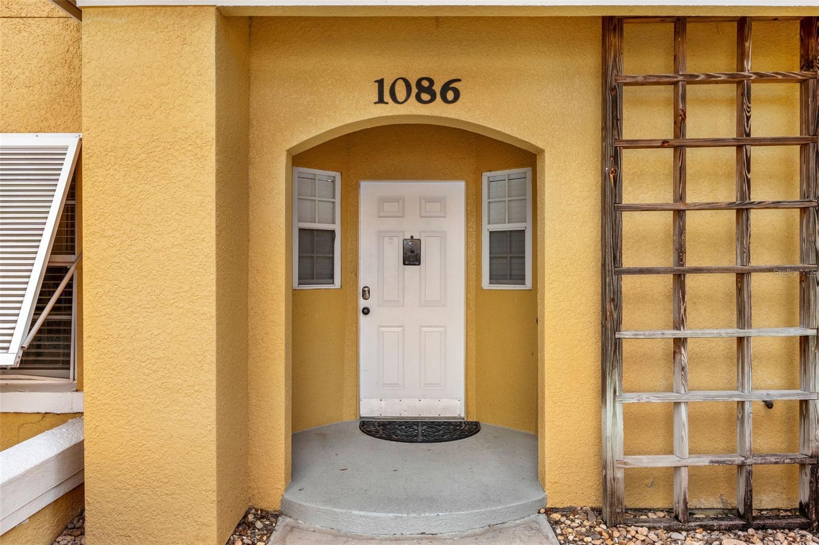 Image 2 of 57 For 1086 Park Ridge Circle