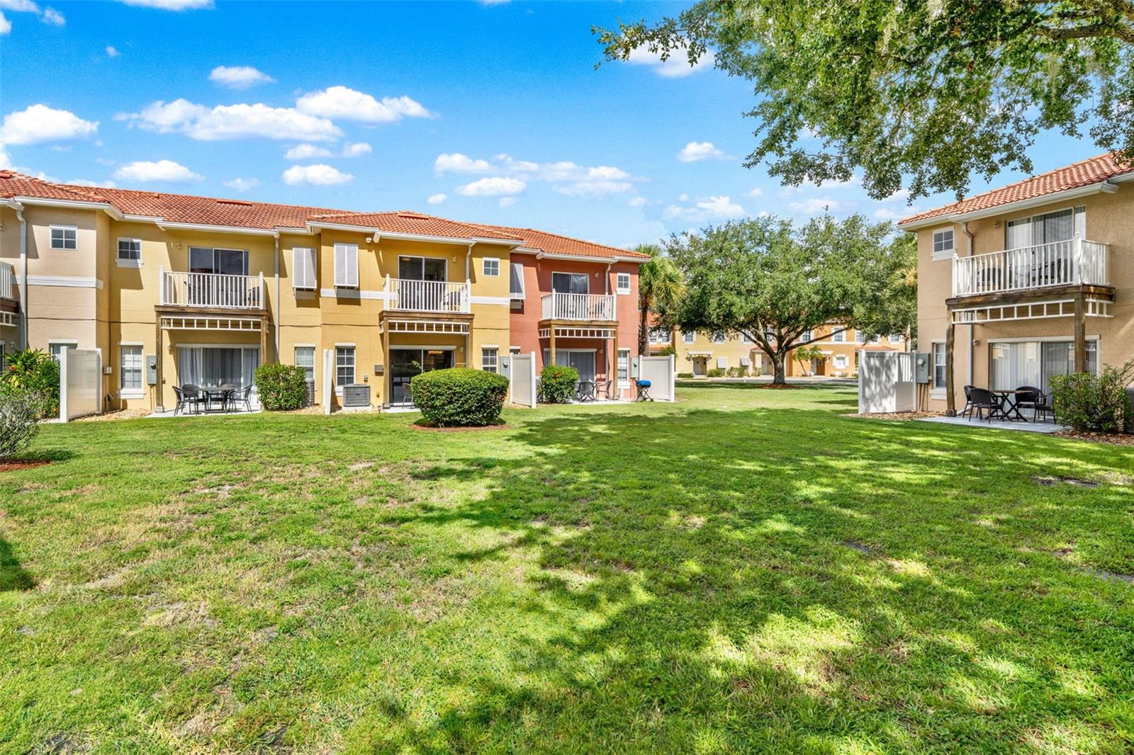 Image 26 of 57 For 1086 Park Ridge Circle