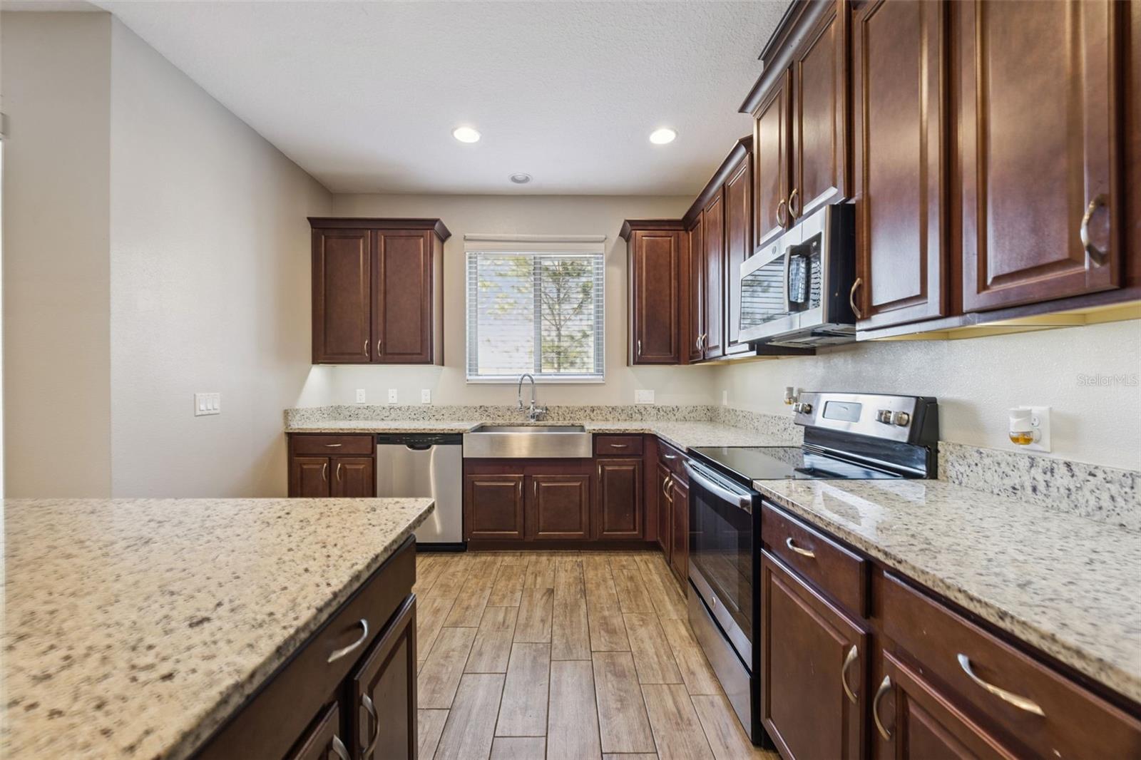 Image 15 of 53 For 2692 White Isle Lane 103