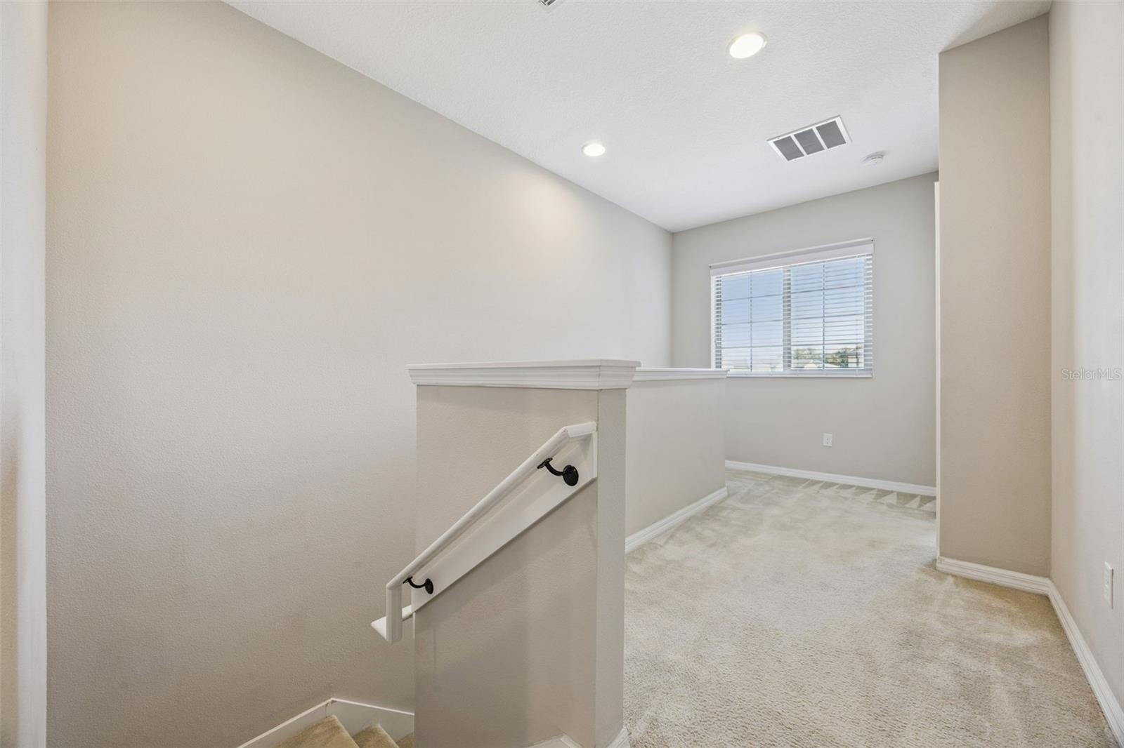 Image 17 of 53 For 2692 White Isle Lane 103