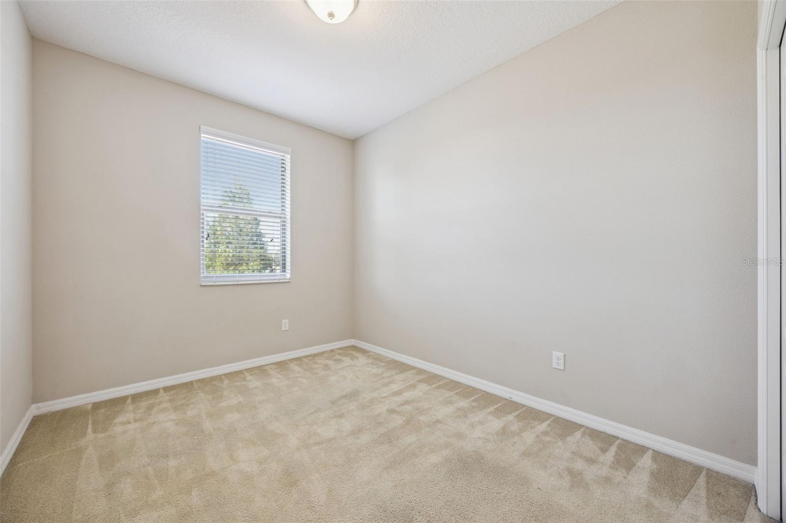 Image 31 of 53 For 2692 White Isle Lane 103