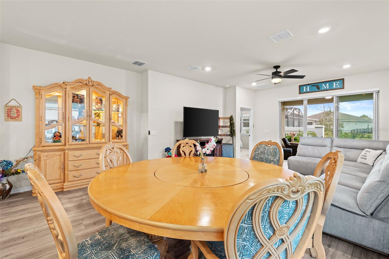 Image 13 of 60 For 13615 Splashing Isla Drive