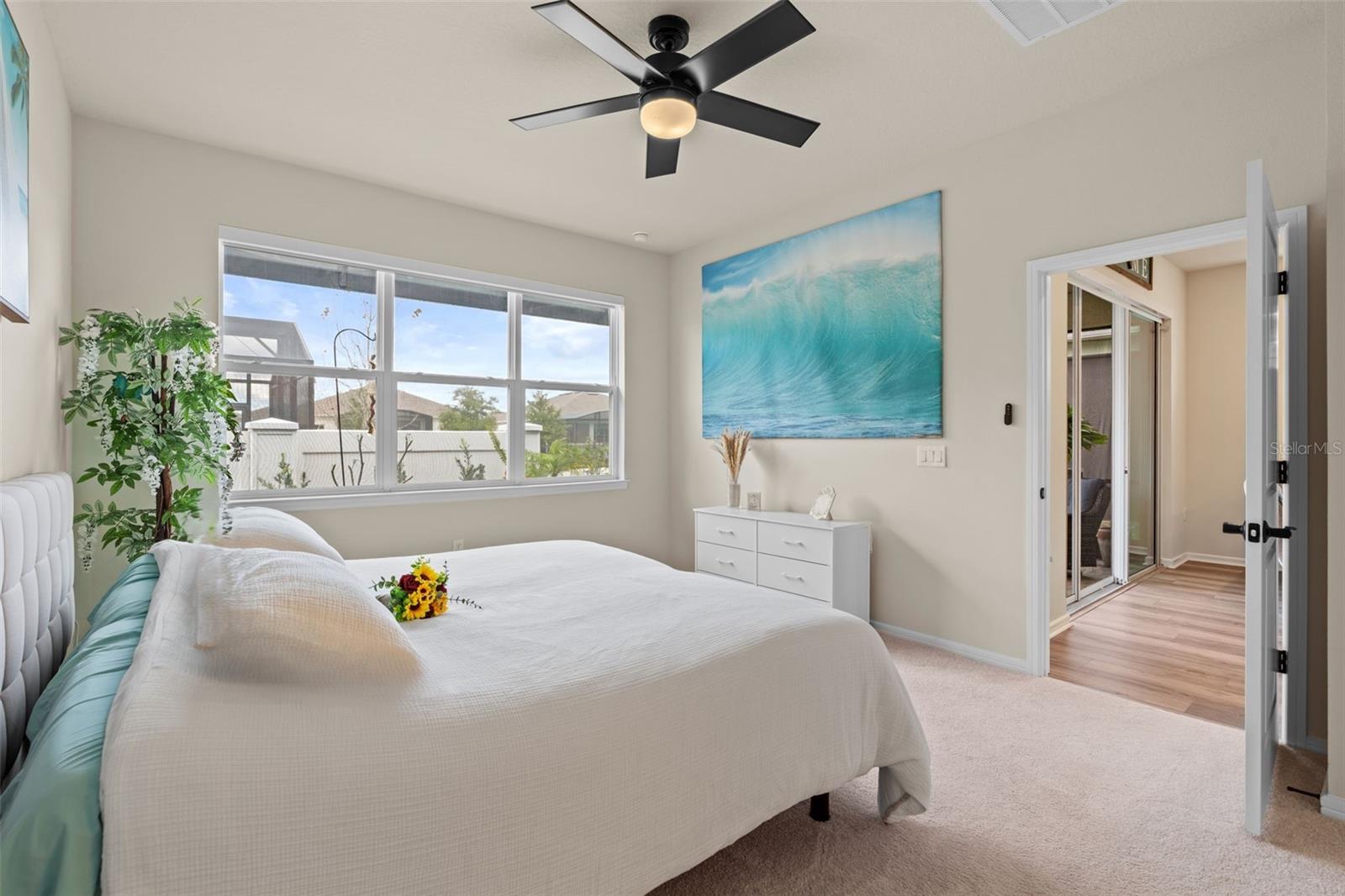 Image 21 of 60 For 13615 Splashing Isla Drive