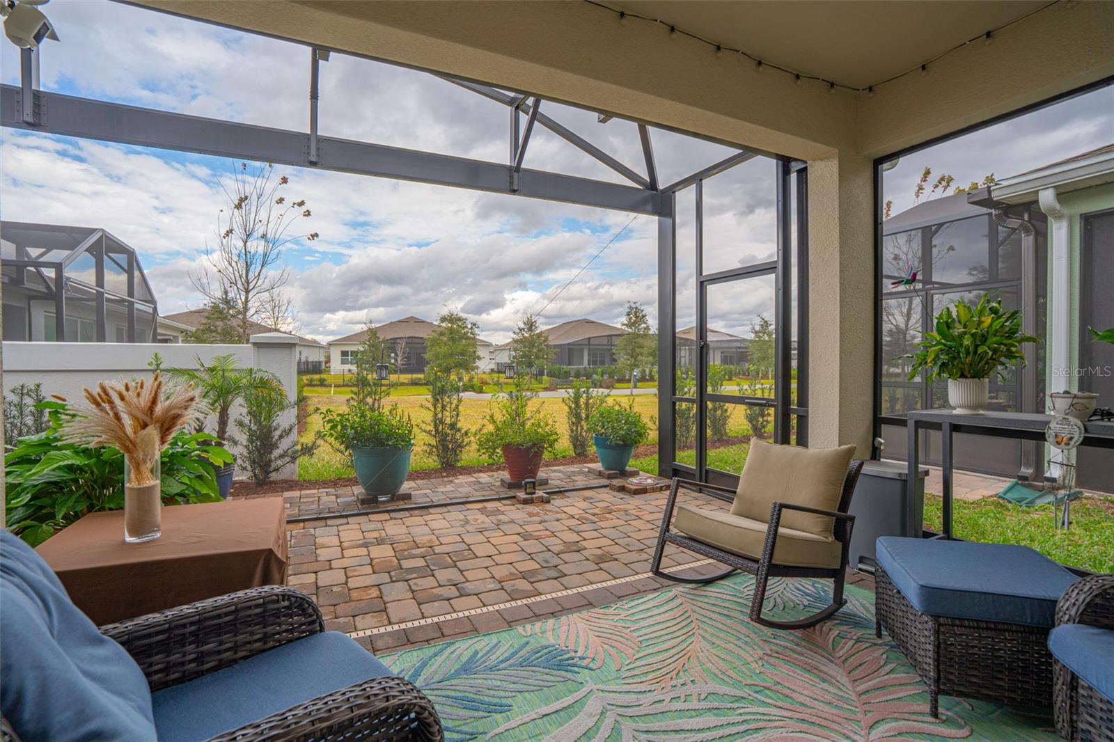 Image 27 of 60 For 13615 Splashing Isla Drive