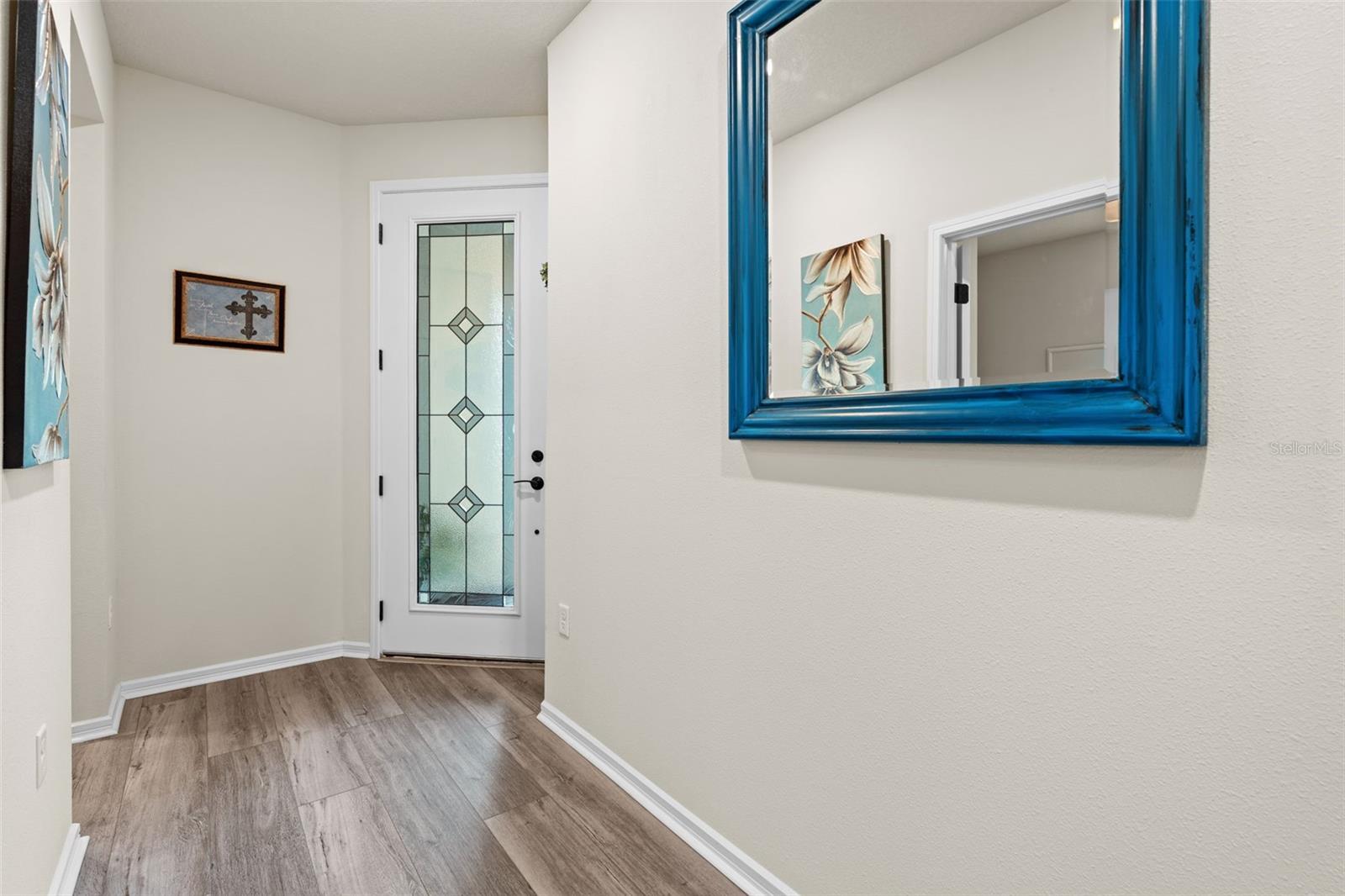 Image 5 of 60 For 13615 Splashing Isla Drive