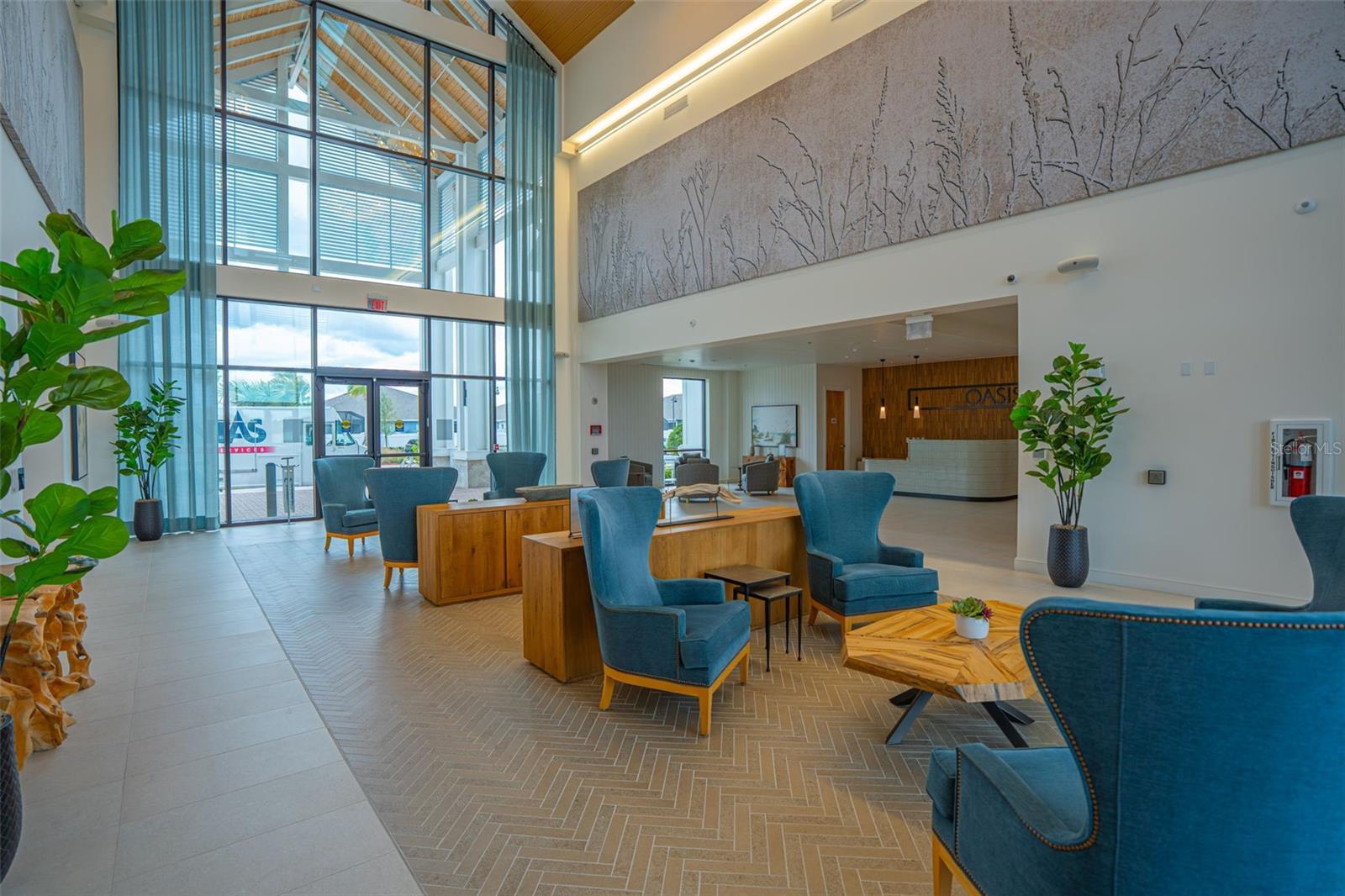 Image 52 of 60 For 13615 Splashing Isla Drive