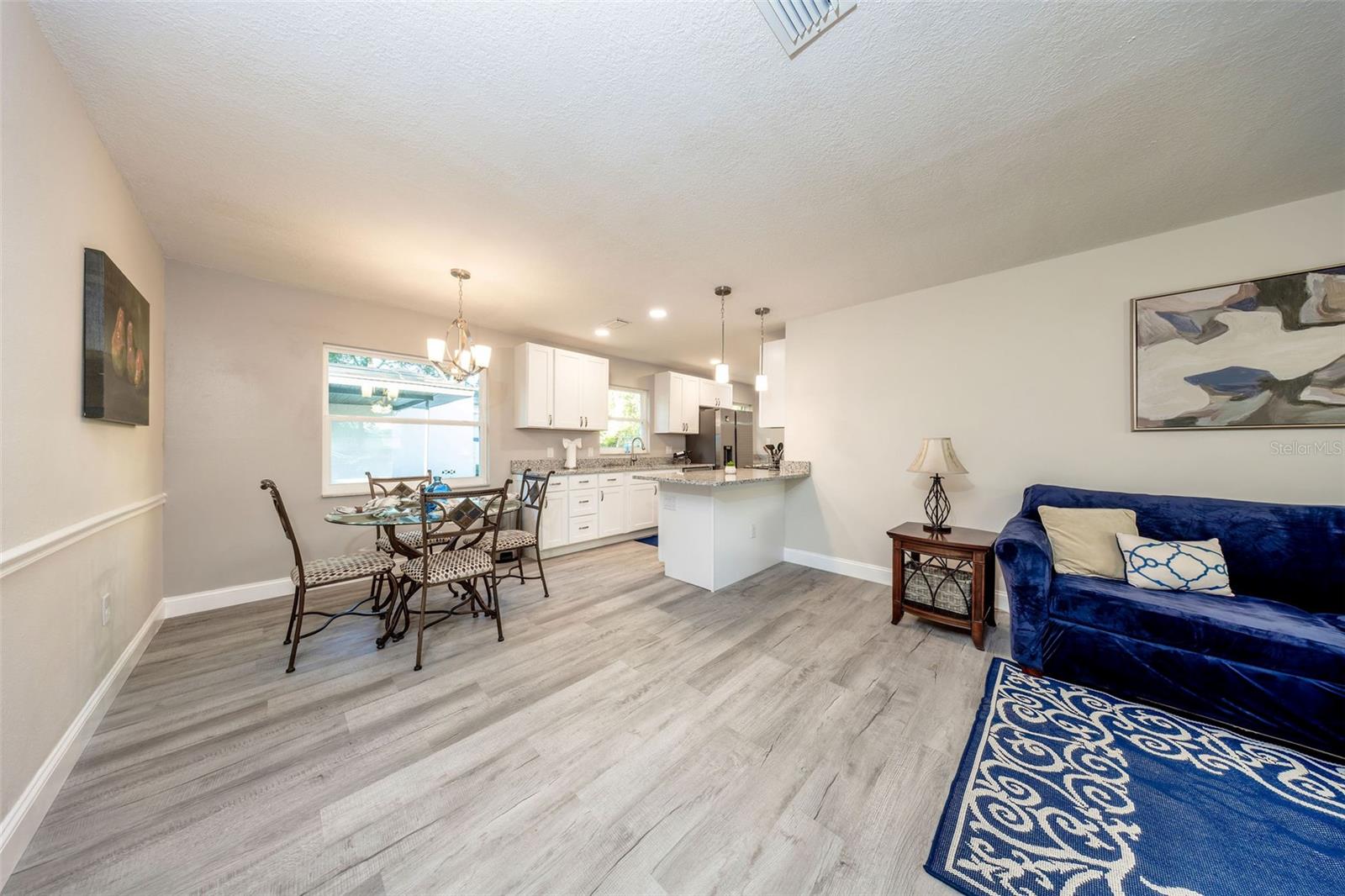 Image 11 of 30 For 904 22nd Street