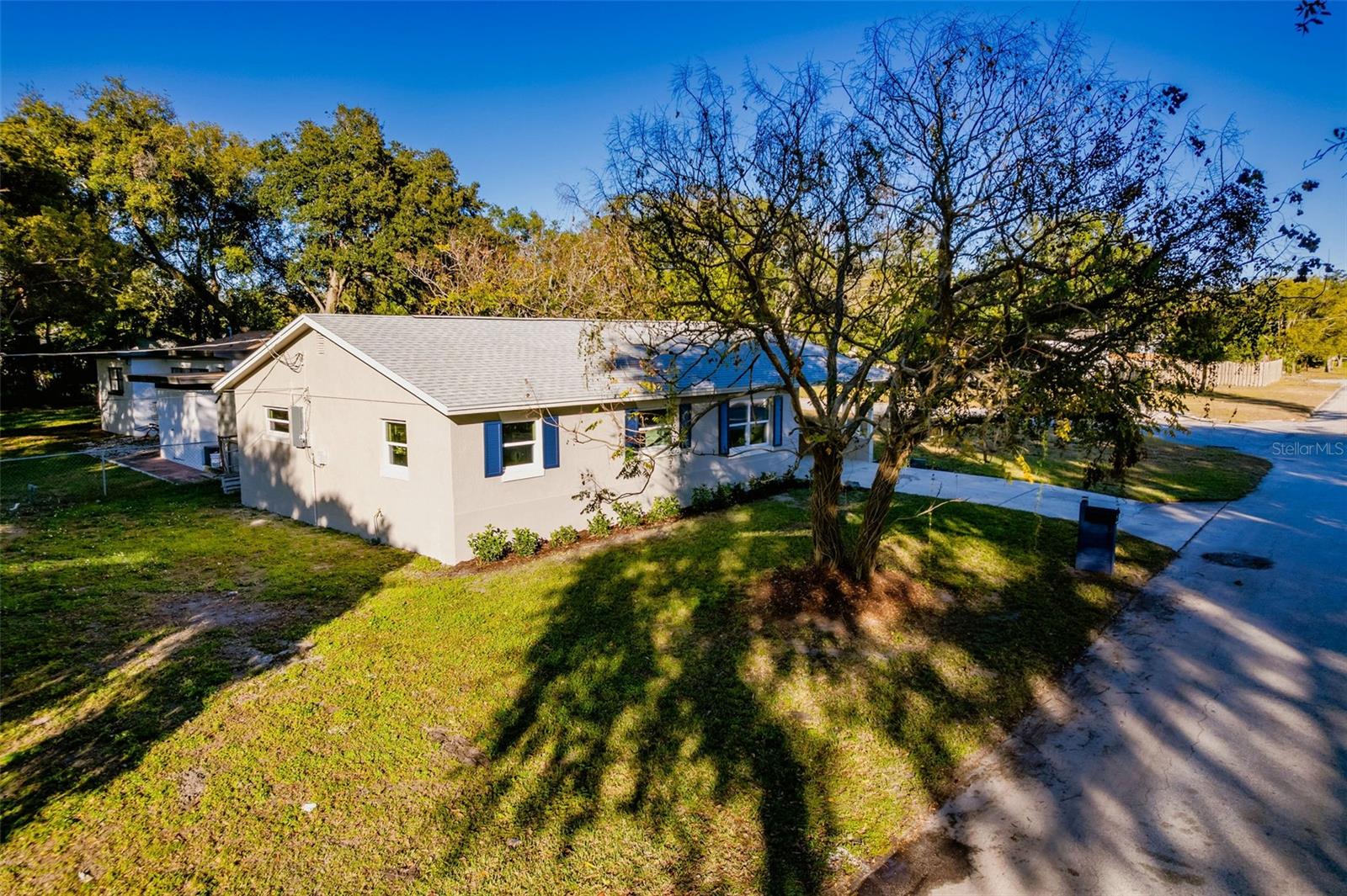 Image 4 of 30 For 904 22nd Street