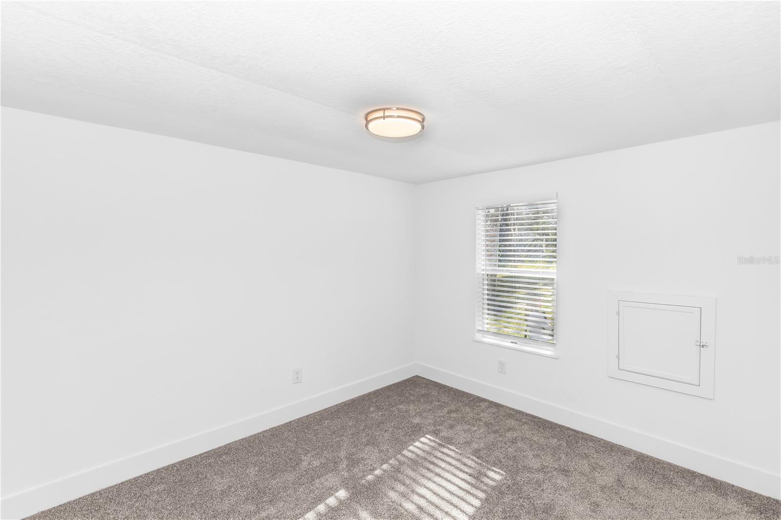 Image 13 of 26 For 1311 Elizabeth Street