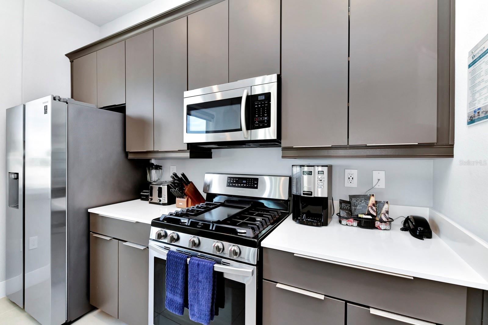 Image 16 of 40 For 7740 Sandy Ridge Drive 113