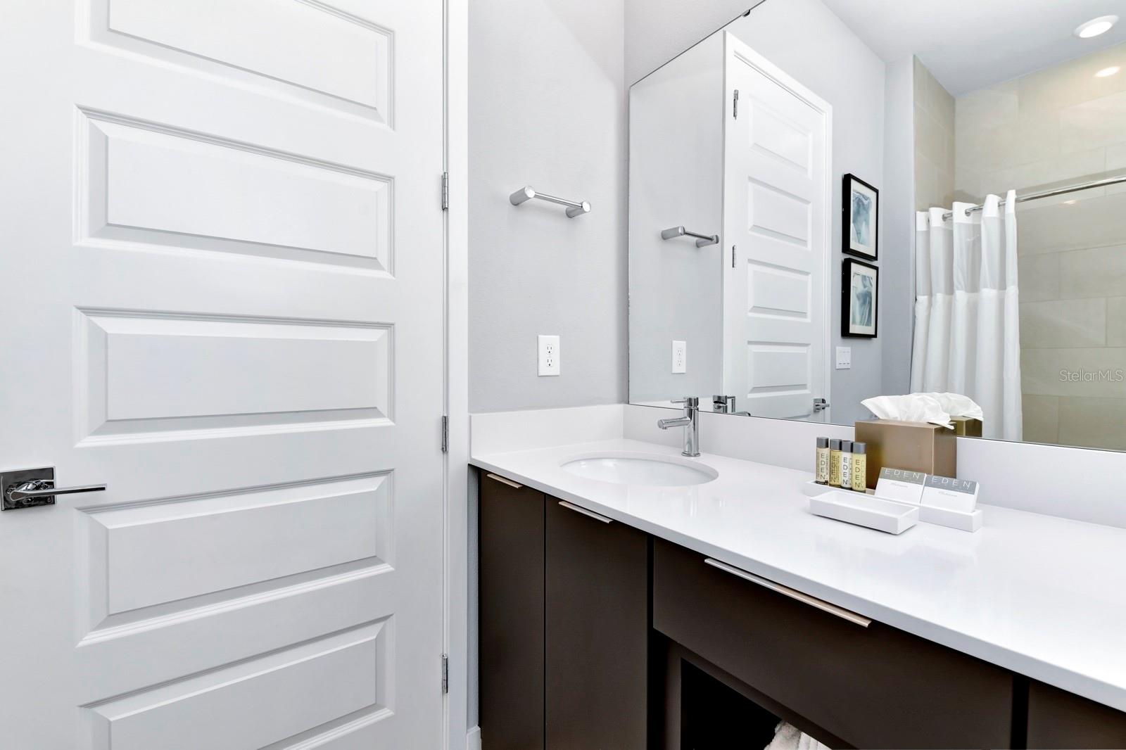 Image 25 of 40 For 7740 Sandy Ridge Drive 113