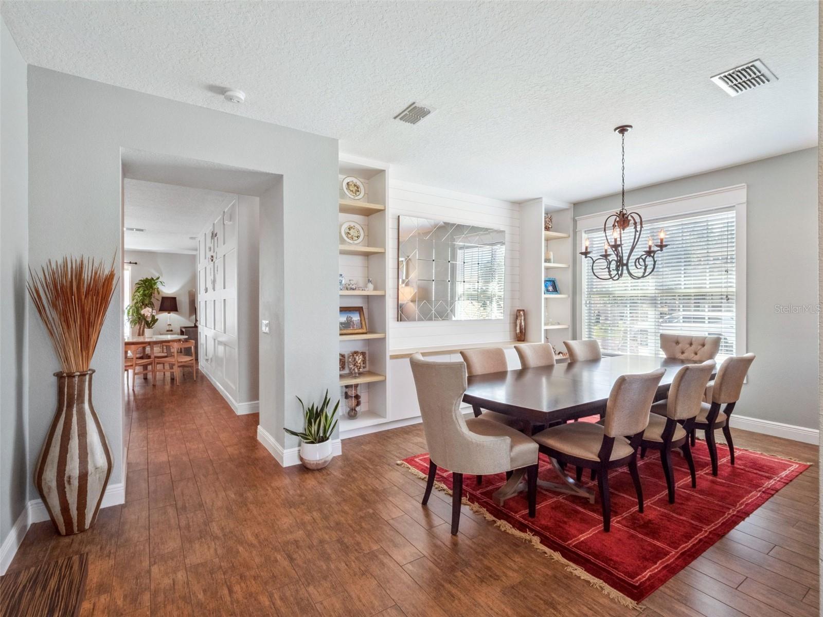 Image 6 of 31 For 1110 Vinsetta Circle