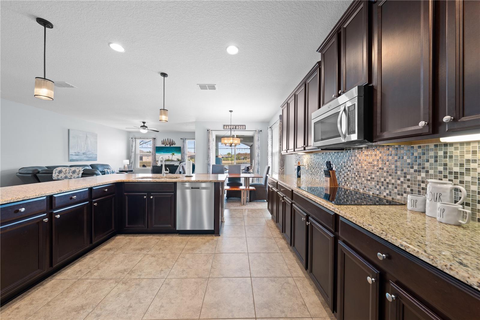 Image 17 of 77 For 3105 Bass Boat Way