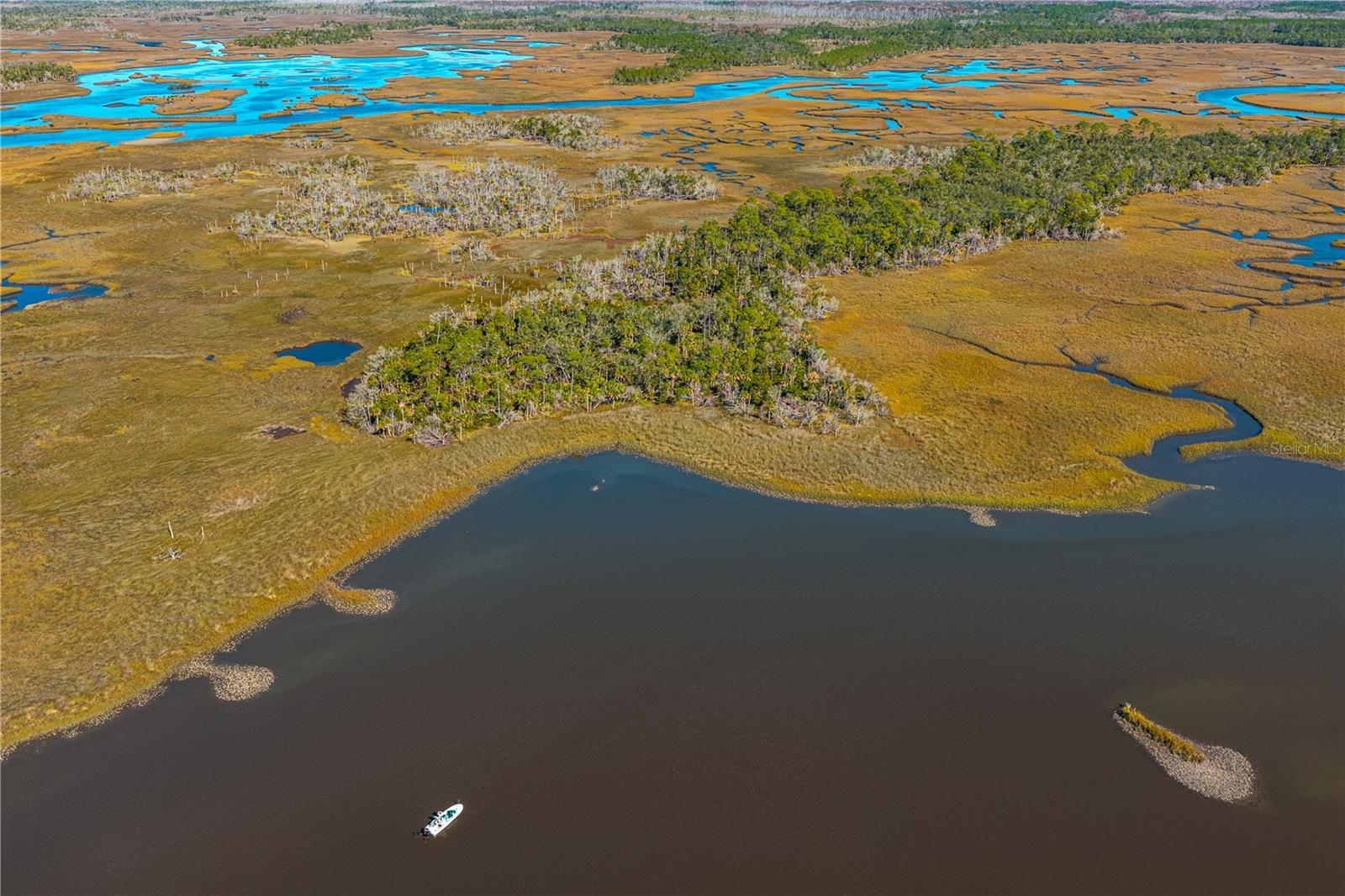 Image 17 of 46 For Clark Island