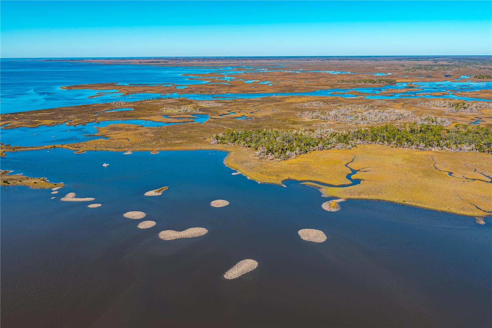 Image 37 of 46 For Clark Island