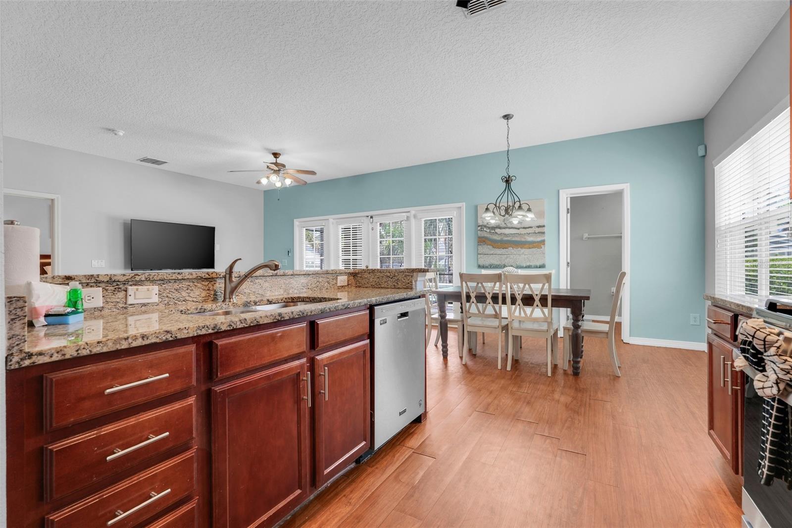 Image 13 of 48 For 8033 Acadia Estates Court