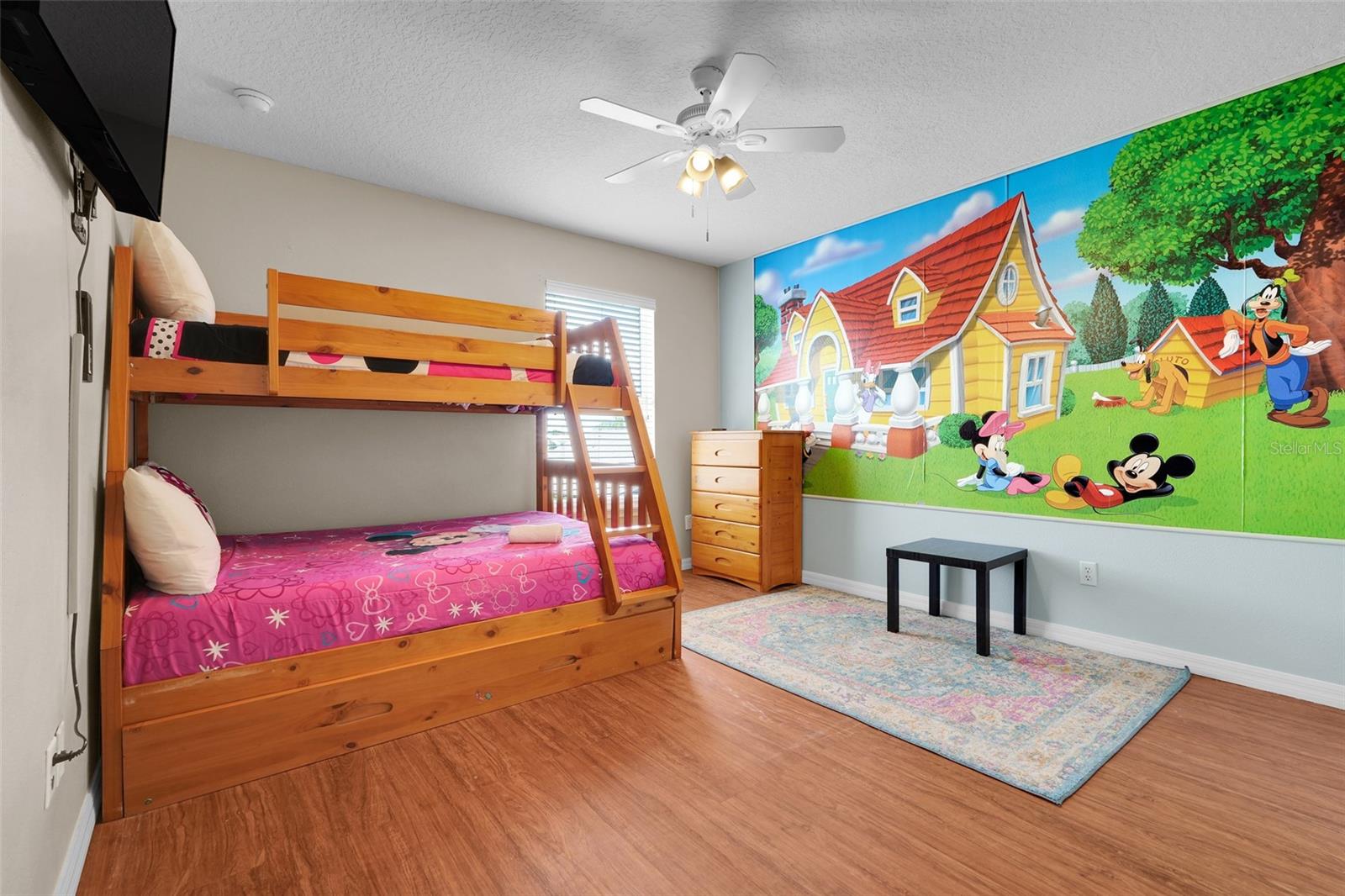 Image 31 of 48 For 8033 Acadia Estates Court