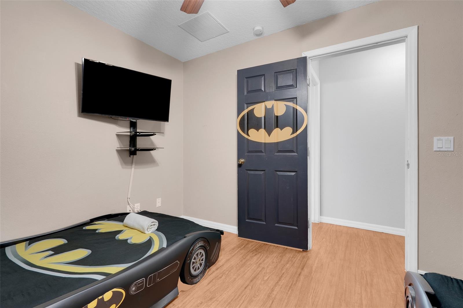 Image 38 of 48 For 8033 Acadia Estates Court