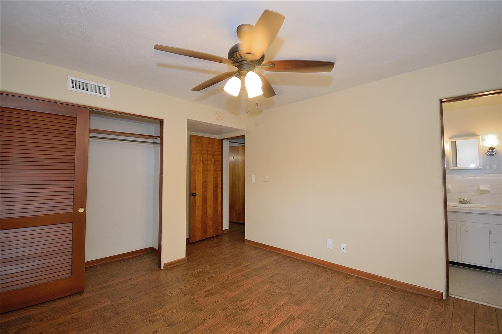 Image 7 of 22 For 150 Alachua Lane