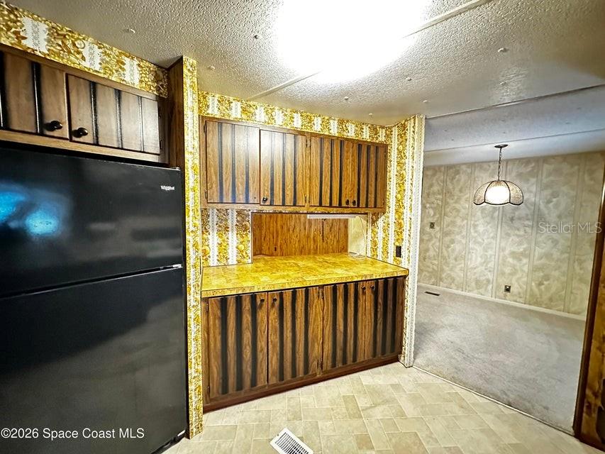 Image 5 of 18 For 4175 Hess Avenue